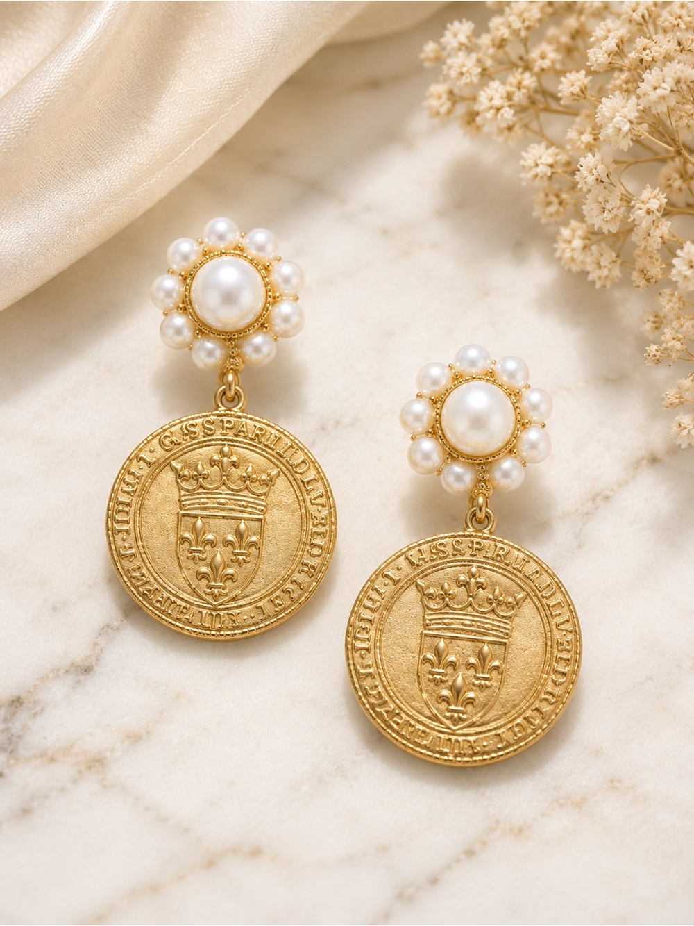 GASPARILLA COIN EARRINGS - pearl